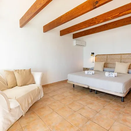 Near San Antonio Sleeps 11 Villa *