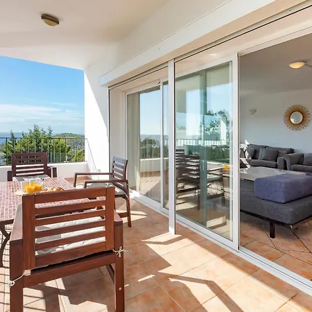 Villa Near San Antonio Sleeps 11